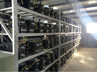Iceriver mining rig